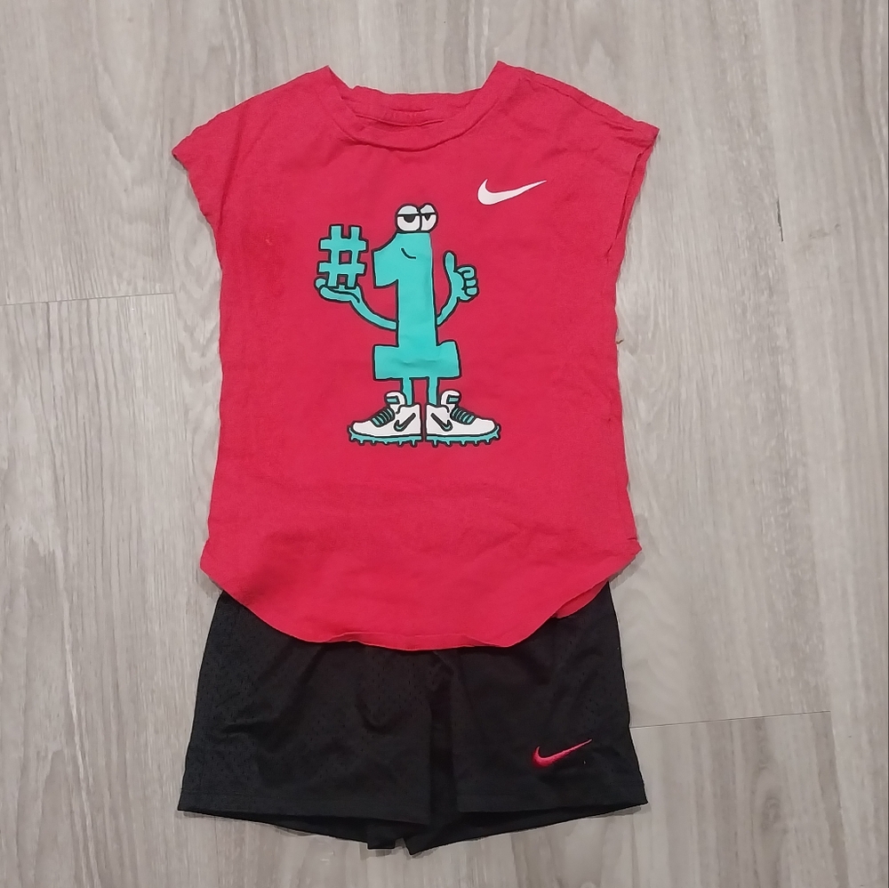 Nike Girls Pink Graphic #1 Tee And Short Set Size 5/6